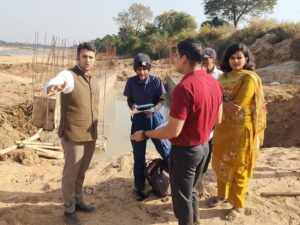 Raigarh News: माण्ड नदी के चपले एनीकट में हाईड्रो पंपिंग सिंचाई परियोजना का कलेक्टर ने किया निरीक्षण, मार्च 2026 तक कार्य पूर्ण करने के निर्देश, किसानों को मिलेगा सीधा लाभ