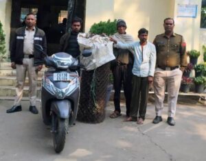 Raigarh News: इंदिराविहार फेंसिंग तार चोरी में शामिल तीन आरोपी गिरफ्तार, स्कूटी व लोहे का प्लास जब्त