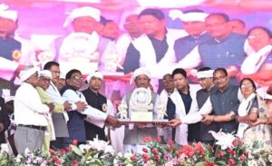   मुख्यमंत्री शहीद शिरोमणि गैंदसिंह के 201वें शहादत दिवस एवं श्रद्धांजलि सभा कार्यक्रम में हुए शामिल, शहीद गैंदसिंह के नाम पर चौक, मूर्ति स्थापना और सामाजिक केंद्रों की घोषणा