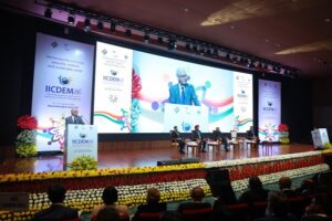 भारत अंतरराष्ट्रीय लोकतंत्र एवं निर्वाचन प्रबंधन सम्मेलन (IICDEM)–2026, प्लेनरी सत्र में 42 देशों के चुनाव प्रबंधन निकायों के प्रमुखों की सहभागिता