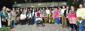  मुख्यमंत्री ने गुजरात के अध्ययन भ्रमण से लौटे महिला पत्रकारों के दल से की मुलाकात, मुख्यमंत्री साय बोले- महिला पत्रकार अपने साहस से कर रहीं लोकतंत्र के चौथे स्तंभ को मजबूत 