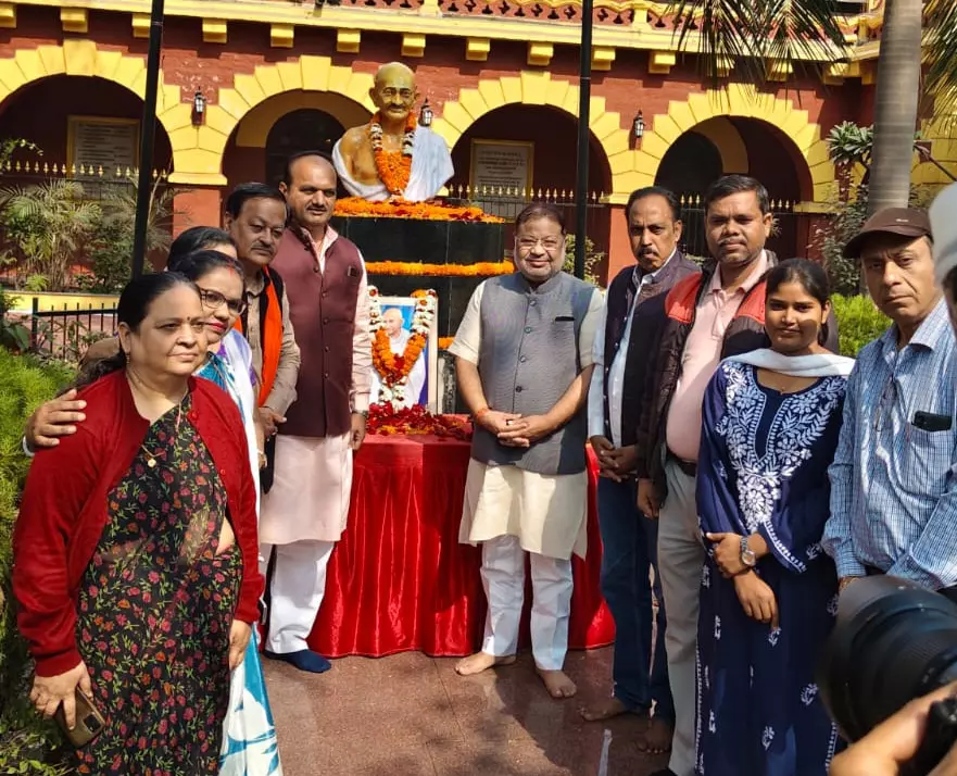 महात्मा गांधी के 78वें निर्वाण दिवस पर विधायक सुनील सोनी ने अर्पित की श्रद्धांजलि