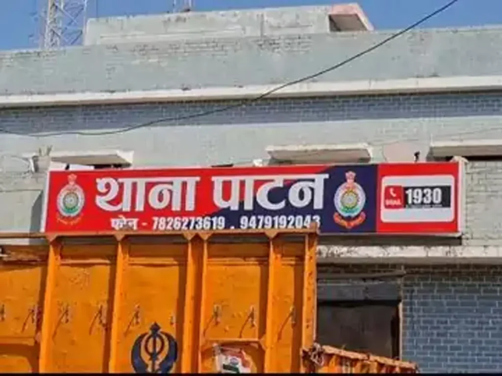 दुर्ग: शिक्षिका के घर में धावा! चोरों ने सोना-चांदी और नकदी उड़ाई, CCTV तोड़कर पहचान भी छिपाई