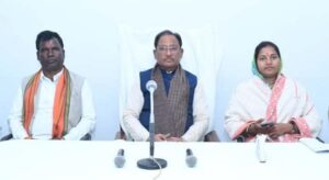 सरकार की योजनाओं का लाभ समाज के अंतिम व्यक्ति तक पहुंचाएं: मुख्यमंत्री विष्णु देव साय