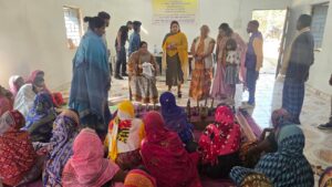 हस्तशिल्प विकास बोर्ड की अध्यक्ष शालिनी राजपूत ने शिल्पियों से किया संवाद