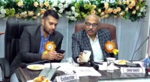 Raigarh News: जिला प्रशासन की अभिनव पहलः ’पंचायत समाधान मंच’ का शुभारंभ, ग्राम पंचायत स्तर पर समाधान मंच के माध्यम से सुलह होंगे आपसी मामले