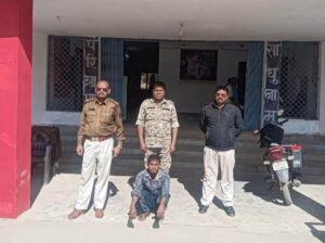 Raigarh news: रायगढ़ में पति ने की पत्नी की गला घोंटकर हत्या, मुर्गा बनाने को लेकर हुआ विवाद, आरोपी गिरफ़्तार 