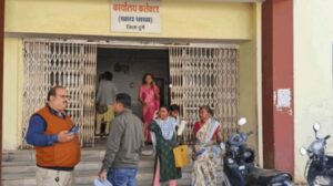 दुर्ग में कलेक्टर का डबल एक्शन: छह कर्मचारी निलंबित, चार राइस मिलों को नोटिस; एडीएम को सौंपी जांच