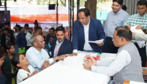 मुख्यमंत्री विष्णु देव साय के निर्देश पर लकवाग्रस्त महिला को तुरंत मंजूर हुए 5 लाख रुपए