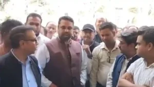 धान खरीदी में धान खरीदी अनियमितता का आरोपः   खरसिया विधायक उमेश पटेल के साथ किसान पहुंचे कलेक्ट्रेट