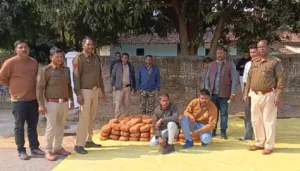 जशपुर पुलिस का ऑपरेशन आघात: 55 लाख रुपए के गांजा के साथ दो तस्कर गिरफ्तार