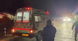  Jashpur News: एनएच 43 पर बाइक पलटने से युवक की मौत, नेशनल हाईवे पर घंटों होता रहा हंगामा, मौके पर पहुँची 2 थाने की पुलिस  