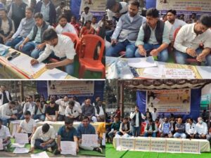 Raigarh News: रायगढ़ में युवा कांग्रसियों ने खून से लिखा पत्र, शहर में बढ़ते प्रदूषण को लेकर युवा कांग्रेस का अनोखा प्रदर्शन, राष्ट्रपति, चीफ जस्टिस, मुख्यमंत्री और अन्य अधिकारियों को भेजा जाएगा पत्र