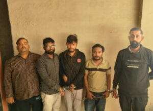 CG News: 17,808 नग नशीली टेबलेट के साथ मेडिकल दवाई सप्लाय सिंडिकेट का पर्दाफाश, 4 मेडिकल संचालक एवं 1 एम.आर. सहित 5 आरोपी गिरफ्तार