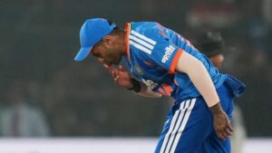 विराट-रोहित वाले क्लब में शामिल होगा सूर्यकुमार यादव का नाम, पहले T20I में पूरा करेंगे ‘स्पेशल शतक’ TI