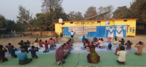 Raigarh News: रनभांठा में पांच दिवसीय योग शिविर से 366 ग्रामीणों को मिला स्वास्थ्य लाभ, कलेक्टर के निर्देश पर आयुष विभाग की पहल, बीपी-शुगर व जोड़ों के दर्द से राहत पर रहा फोकस