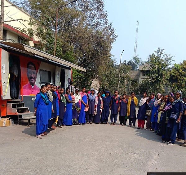 Raigarh News: स्वच्छता दीदियों के लिए लगाया गया विशेष स्वास्थ्य शिविर, 220 स्वच्छता दीदियों को मिला निःशुल्क इलाज, ब्लड जांच व दवाइयों का लाभ