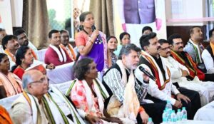 मुख्यमंत्री विष्णु देव साय ने महिला कृषक बसंती को दी बधाई, प्रोत्साहन राशि मिलने पर बसंती ने मुख्यमंत्री का जताया आभार