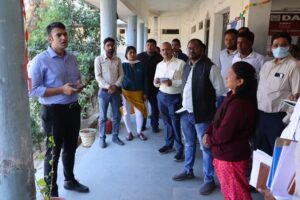 Raigarh News: कलेक्टर ने आदिवासी बहुल लैलूंगा में योजनाओं और शासकीय आधारभूत संरचनाओं का किया अवलोकन