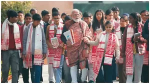 “मैं प्रधानमंत्री हूं, फिर भी लोग मुझे अलग-अलग तरीके बताते हैं…” – परीक्षा पे चर्चा में पीएम मोदी का ऐसा मंत्र, जो हर छात्र के दिल को छू गया