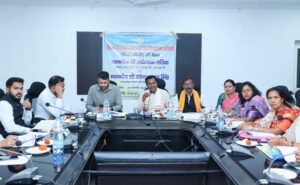 Raigarh News: जिले में 1 मार्च से लगेगा समाधान शिविर, जन समस्याओं का होगा त्वरित निराकरण, शासकीय योजनाओं का अधिक से अधिक प्रचार कर अंतिम व्यक्ति तक लाभ पहुंचाने पर जोर