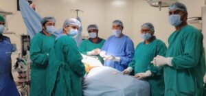 Raigarh News: मेडिकल कॉलेज में अत्याधुनिक घुटना व कूल्हा प्रत्यारोपण सर्जरी की सुविधा उपलब्ध, ऑपरेशन के दूसरे दिन ही चलने लगे छविराज