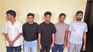 रायपुर-गोवा-दुबई सट्टा नेटवर्क के खिलाफ पुलिस की बड़ी कार्रवाई, 7 सटोरिए गिरफ्तार; बैंक खाते और मोबाइल लैपटॉप जब्त