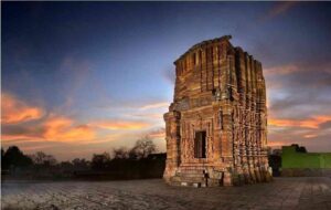 पत्थरों में दर्ज इतिहास: जहाँ हर पत्थर कहती है एक कहानी, जांजगीर का रहस्यमयी विष्णु मंदिर, कलचुरी काल की अमर धरोहर, इतिहास, शिल्पकला और रहस्य का अद्भुत संगम