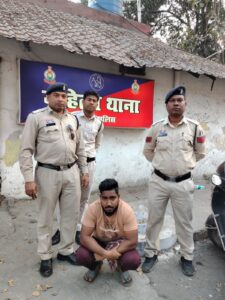 Raigarh news: कार सवार युवतियों से फिल्मी स्टाइल में छेड़खानी, महिला थाना की त्वरित कार्रवाई, चार अन्य आरोपी फरार, सघन पतासाजी जारी