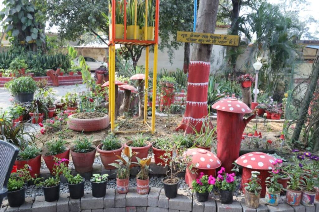 Raigarh news: रायगढ़ जिले के सुदूर वनांचल के दो नवाचारी विद्यालय शैक्षणिक भ्रमण सूची में होंगे शामिल