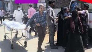 पूंजीपथरा में ट्रक ने बाइक को मारी टक्कर,  पिता-पुत्र की मौत, पत्नी और दूसरा बेटा घायल