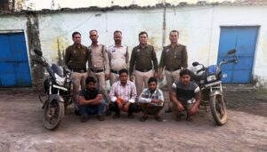 Raigarh News: पेट्रोल पंप पर पेट्रोलकर्मियों से मारपीट करने वाले चार आरोपी गिरफ्तार, गैर-जमानतीय धाराओं में भेजे गए रिमांड पर