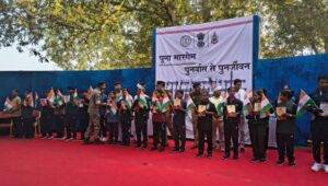 Chhattisgarh: 21 नक्सलियों ने हिंसा का रास्ता छोड़ किया आत्मसमर्पण, सिर पर था 76 लाख रुपए का ईनाम
