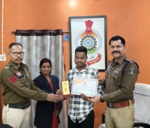 Raigarh News: सामुदायिक पुलिसिंग को मिली नई मजबूती, एसएसपी शशि मोहन सिंह के निर्देशन में छाल थाना में प्रेरणादायी नागरिकों का सम्मान