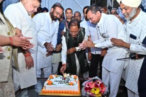 राज्य हज कमेटी एवं वक्फ बोर्ड के चेयरमेन ने दी मुख्यमंत्री को बधाई