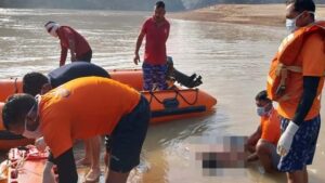 गुल्मी नदी में डूबा सब इंस्पेक्टर : नगरनार में था पदस्थ, दोस्तों के साथ गया था घूमने, 36 घंटे बाद मिला शव