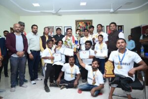 डिप्टी सीएम विजय शर्मा से उत्कृष्ट प्रदर्शन करने वाले खिलाड़ियों ने की सौजन्य मुलाकात, जिले के 13 पैरा खिलाड़ी 32 पदक जीतकर बना ओवरऑल चौंपियन