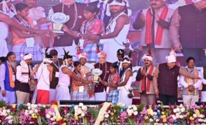 बस्तर पंडुम 2026 : माँ दंतेश्वरी की धरती पर संस्कृति का उत्सव: बस्तर पंडुम 2026 ने जीता दिल, सुकमा के जनजातीय वेशभूषा ने बिखेरा जलवा