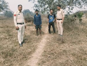 Raigarh News: “ऑपरेशन शंखनाद” के तहत तमनार पुलिस की बड़ी कार्रवाई, 8 गौवंश तस्करों के कब्जे से मुक्त, गौवंशों को क्रूरतापूर्वक हांकते ले जा रहे दो तस्कर तमनार पुलिस की घेराबंदी में गिरफ्तार