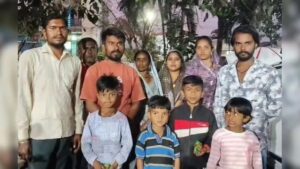 CG News: अतिक्रमण हटाने पहुंचा बुलडोजर, गांव में बवाल, ग्रामीण परिवार ने की पेट्रोल डालकर आत्मदाह की कोशिश