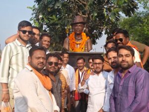 Raigarh: भाजपा युवा मोर्चा द्वारा शहीदों के बलिदान दिवस पर श्रद्धांजलि कार्यक्रम आयोजित