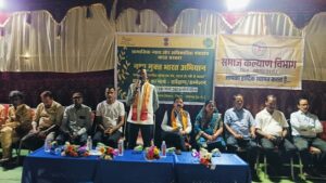 Raigarh News: नशा: परिवार और समाज दोनों के लिए हानिकारक, प्रशासन द्वारा नशा पीड़ित व्यक्तियों का सर्वे कर मुख्यधारा में जोड़ने किया जा रहा पहल