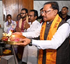 मुख्यमंत्री विष्णु देव साय ने जगन्नाथ मंदिर में की पूजा-अर्चना