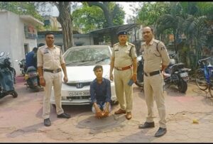 Raigarh news: चैतन्य नगर से चोरी हुई होंडा सिटी कार 24 घंटे के भीतर बरामद, एक आरोपी गिरफ्तार, वारदात में शामिल दो अन्य आरोपी फरार, पुलिस की सघन तलाश जारी