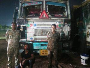 Raigarh news: “ऑपरेशन प्रहार” के तहत अवैध कबाड़ परिवहन पर रायगढ़ पुलिस की एक और कार्रवाई, 12 चक्का ट्रक से 22.75 टन अवैध स्क्रेप कबाड़ जब्त, वाहन सहित करीब 18 लाख का माल बरामद