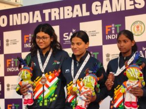 कर्नाटक के तैराक मणिकांता ने स्वर्ण पदकों की हैट्रिक पूरी की, छत्तीसगढ़ की अनुष्का भगत ने जीता दूसरा पदक