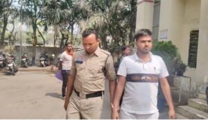 Raigarh News: रायगढ़ पुलिस की बड़ी कार्रवाई, फरार क्रिकेट सट्टा खाईवाल गगन अग्रवाल गिरफ्तार
