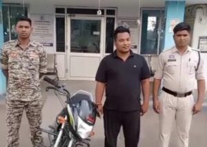 Raigarh News: ट्रेलर चालक से लूटपाट के मामले में खरसिया पुलिस की त्वरित कार्रवाई, आरोपी गिरफ्तार