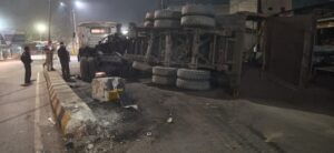 Raigarh News: प्रतिबंधित क्षेत्र में प्रवेश करने वाले भारी वाहन पर रायगढ़ पुलिस की सख्ती, चार भारी वाहनों पर कार्रवाई