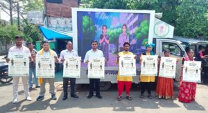Raigarh News: जनगणना-2027 को सफल बनाने प्रशासन की पहल, नुक्कड़ नाटक और एलईडी के जरिए जन-जन तक पहुंचाया जा रहा जागरूकता संदेश